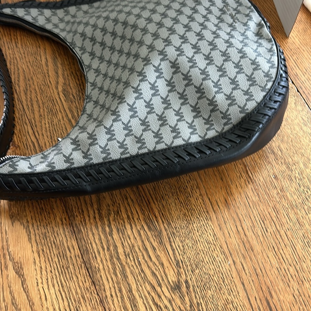 Michael  kors Lauryn  Black and Gray Hobo Bag with Monogram Print leather trim - Picture 8 of 12